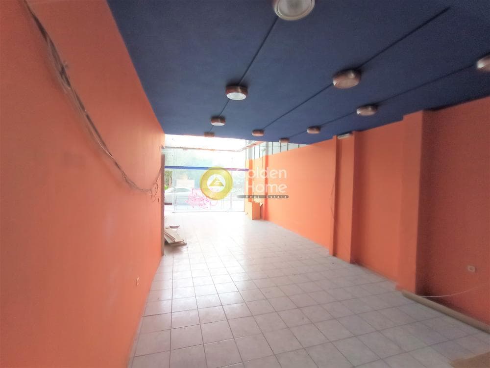 Retail Store in Center, Dafni — Photo 3 of 4