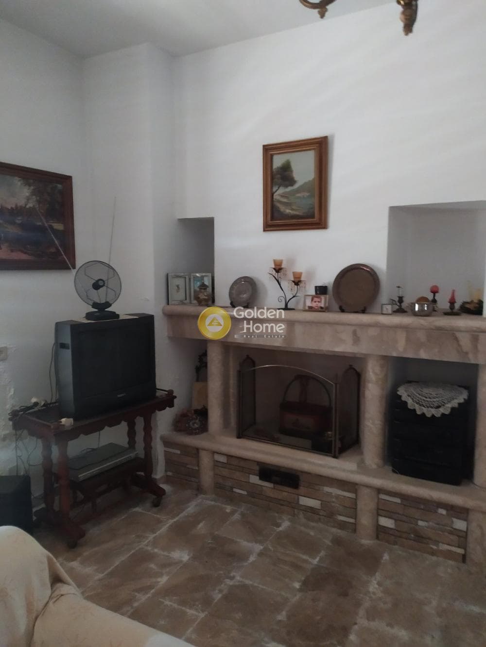 House in Center, Com. Kapandriti — Photo 5 of 38