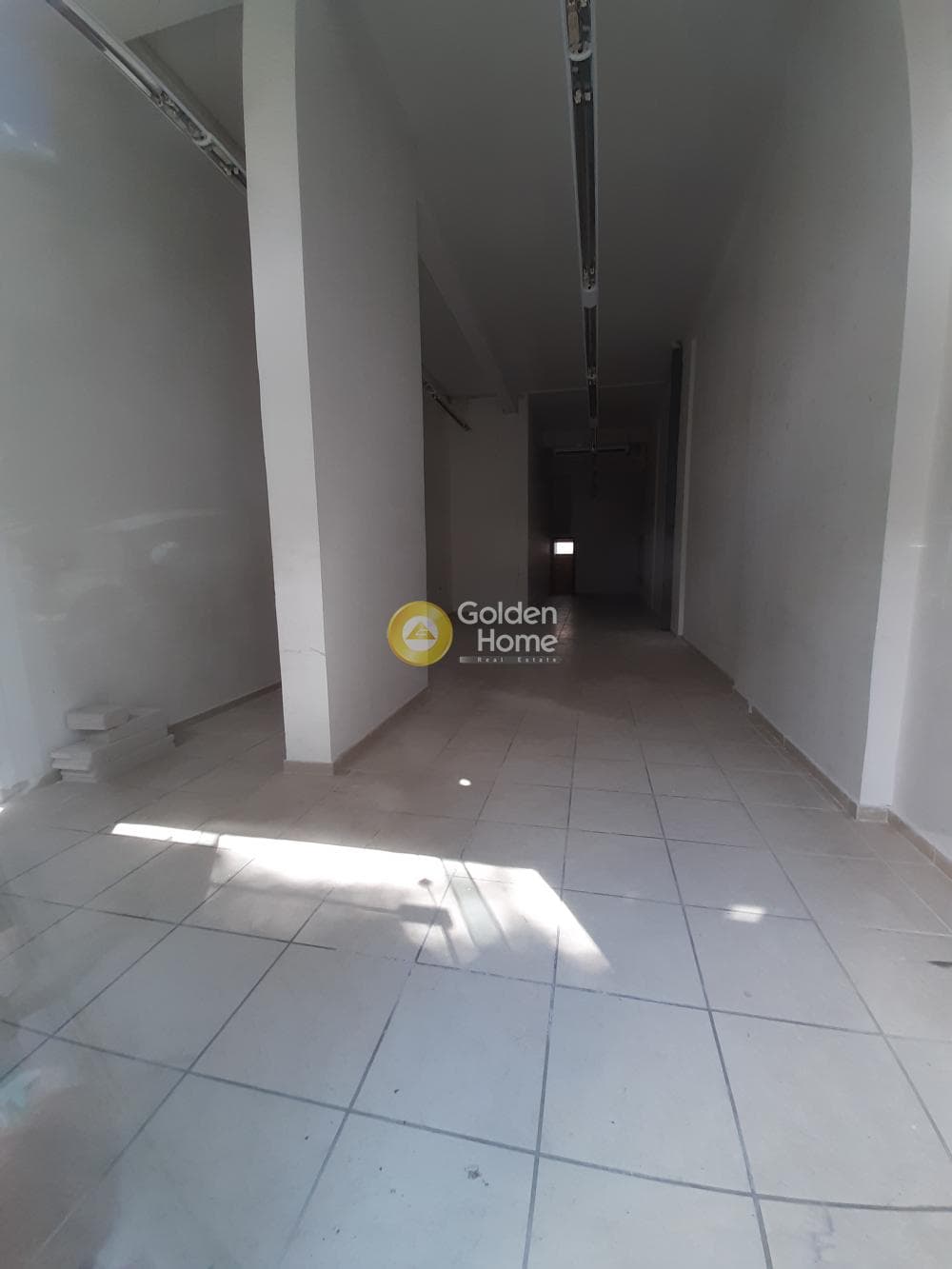 Κατάστημα στην Κέντρο, Ιλίσια — Φωτογραφία 1 από 2