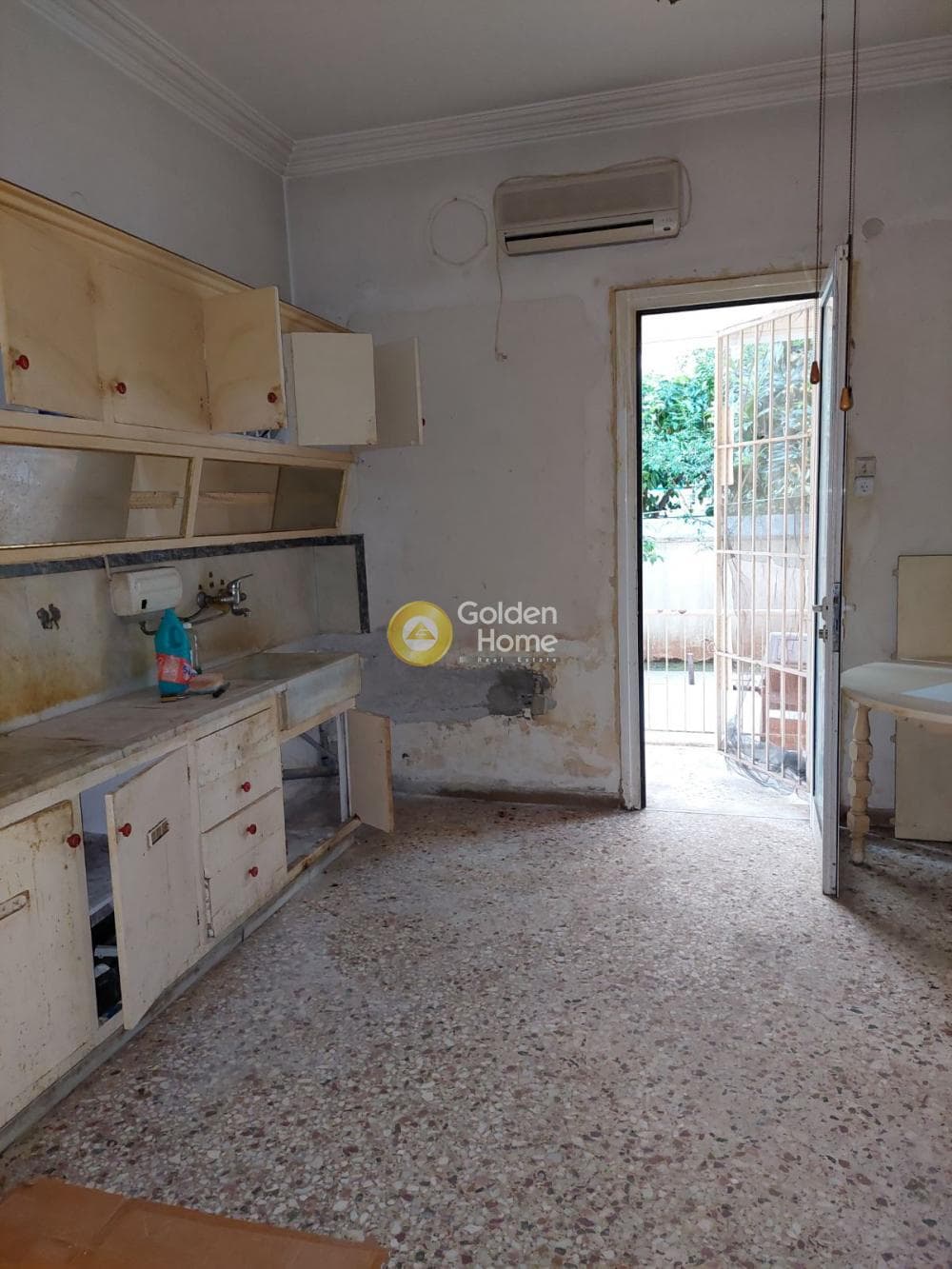Apartment in Lofos Filaretou, Kalithea — Photo 9 of 22