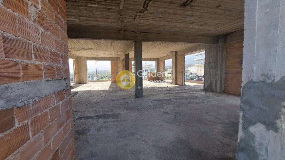 Retail Store in Panorama, Metamorfosi — Photo 3 of 11