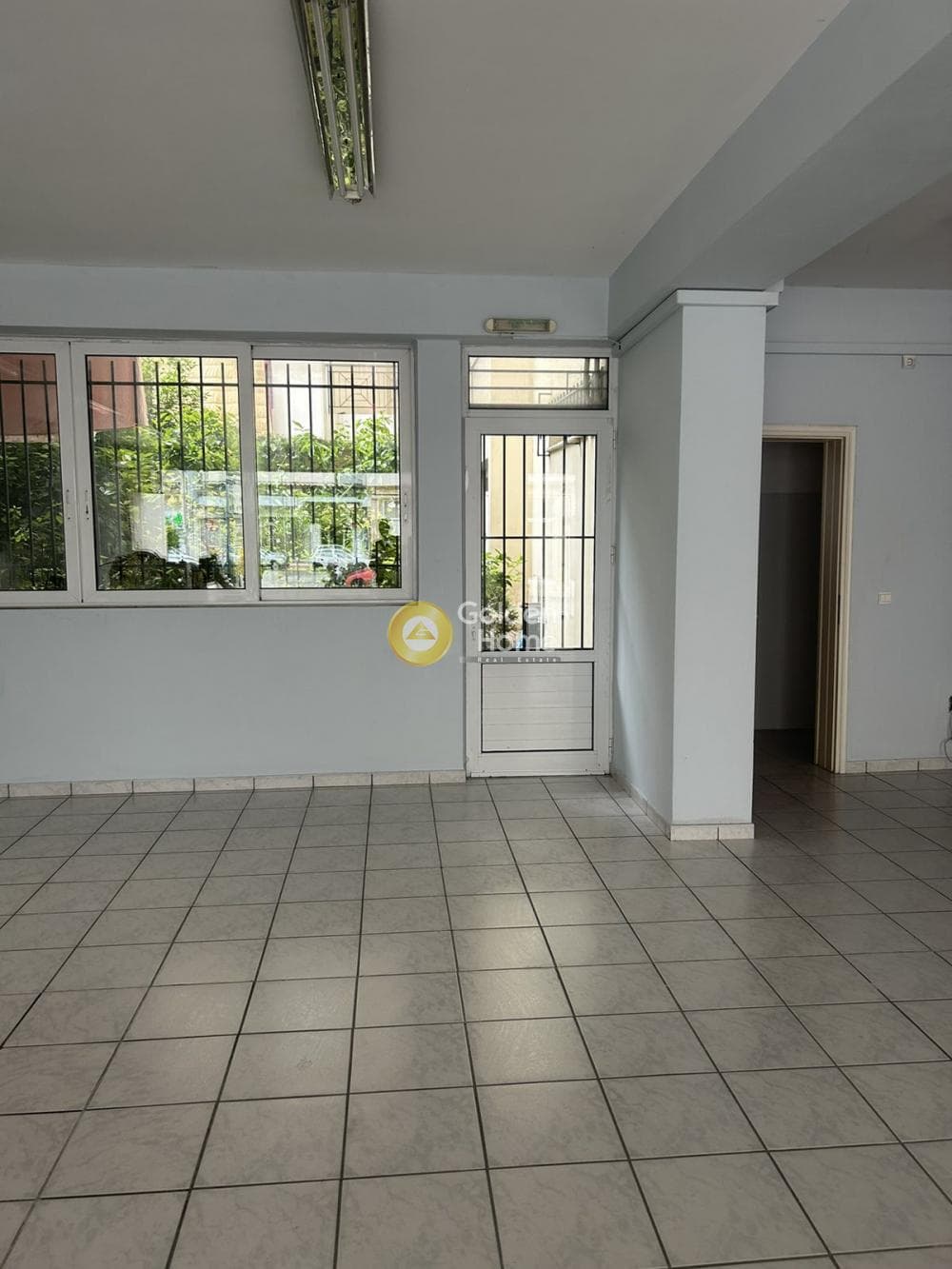 Retail Store in Pirgouthi, Acharnes — Photo 3 of 5