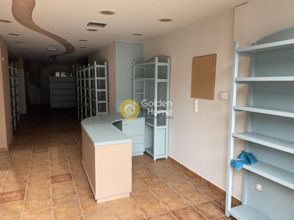 Retail Store in Petralona, Petralona — Photo 1 of 7