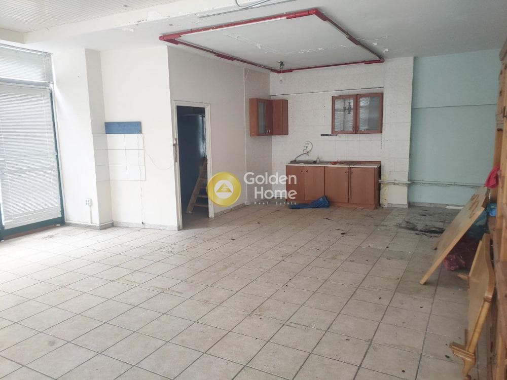 Retail Store in Center, Neos Kosmos — Photo 2 of 2