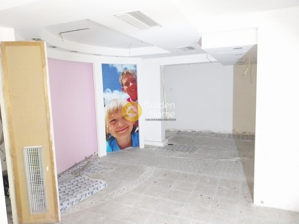 Retail Store in Evaggelistria, Piraeus — Photo 9 of 15