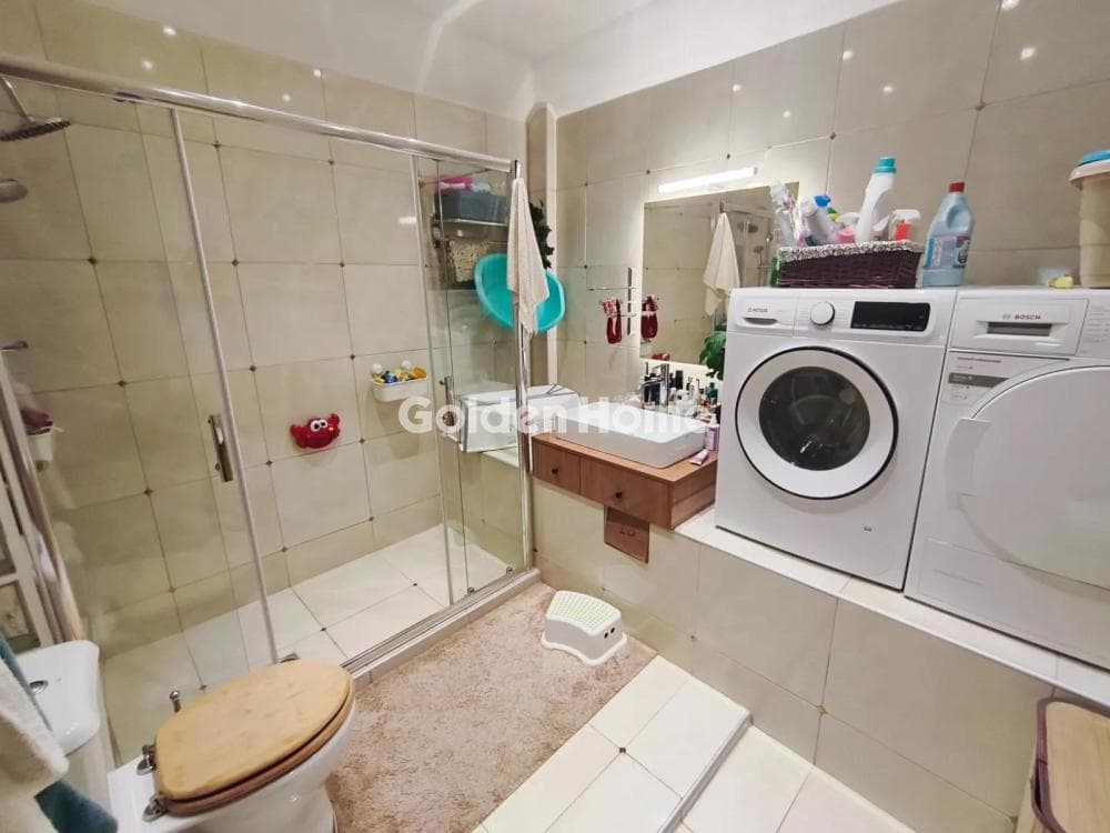 Apartment in Evgenia, Keratsini — Photo 17 of 18