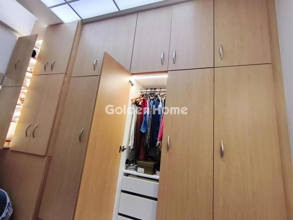 Apartment in Evgenia, Keratsini — Photo 12 of 18