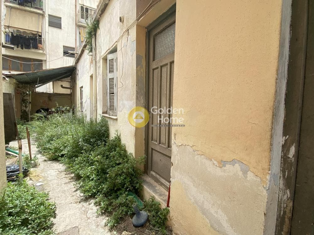House in Aspra Chomata, Nikaia — Photo 3 of 5