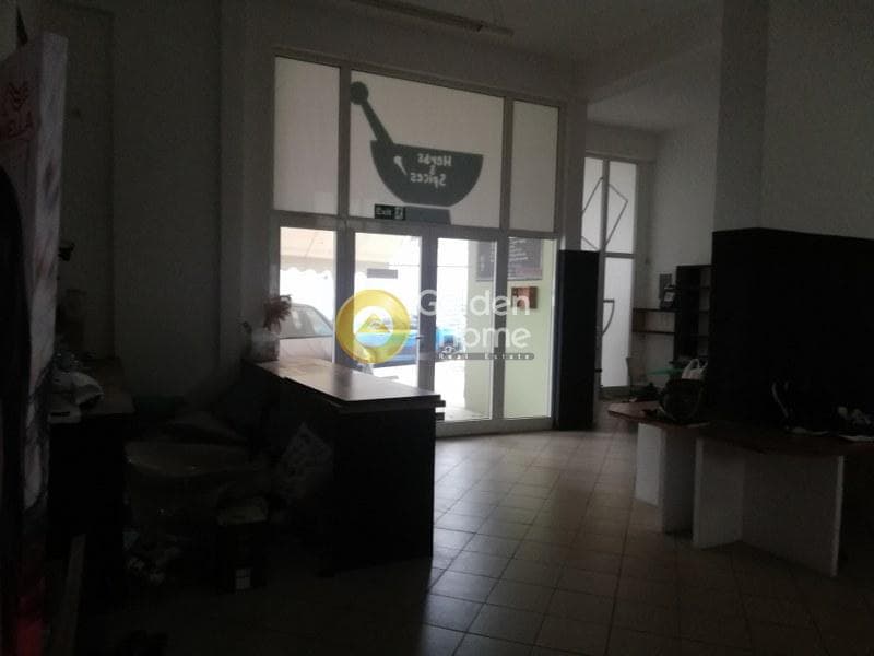 Retail Store in Megala Sxoinia A, Acharnes — Photo 1 of 7