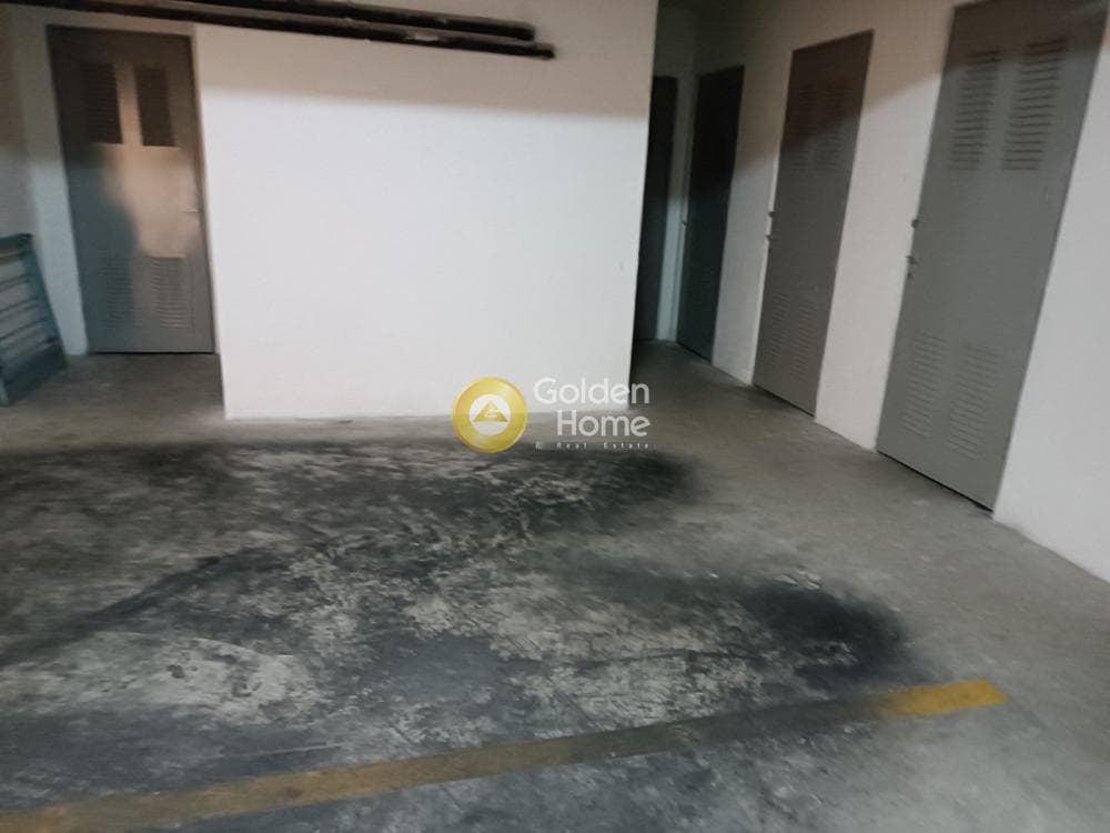 Parking Space in Center, Nea Smyrni — Photo 3 of 6