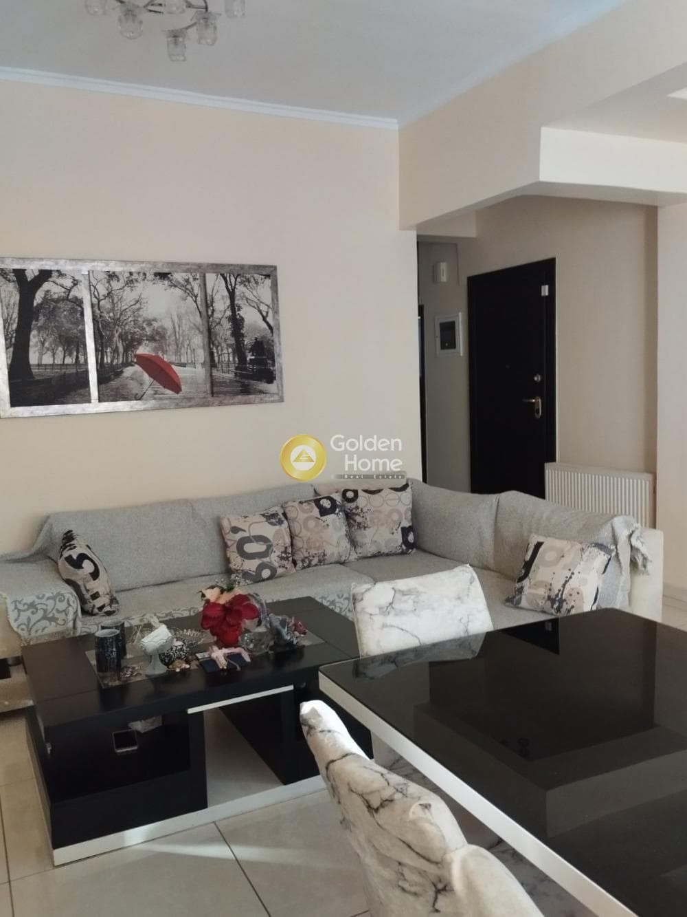 Apartment in Eleftherias square, Koridallos — Photo 1 of 12