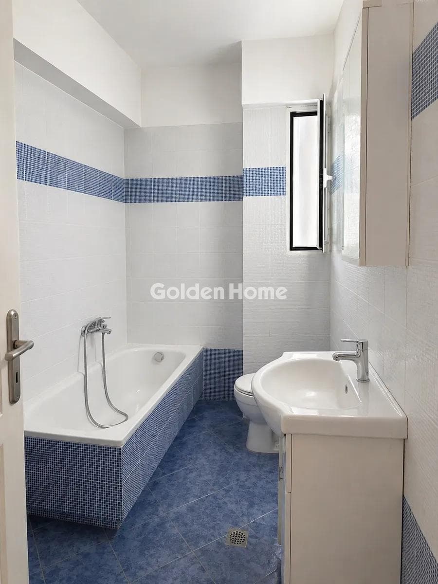 Apartment in Stathmos, Attiki — Photo 5 of 11