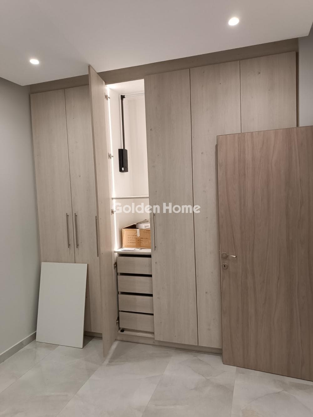 Apartment in Orio Agias Varvaras, Koridallos — Photo 10 of 16