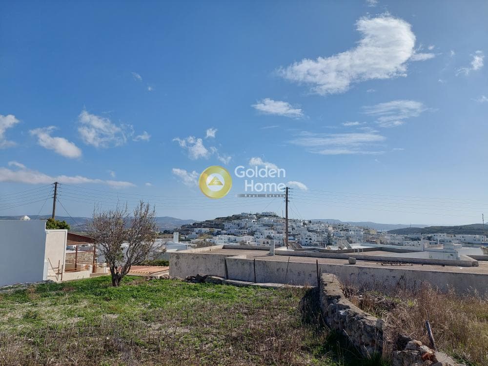 Οικόπεδο στην Τριοβασάλος, Μήλος — Φωτογραφία 1 από 2
