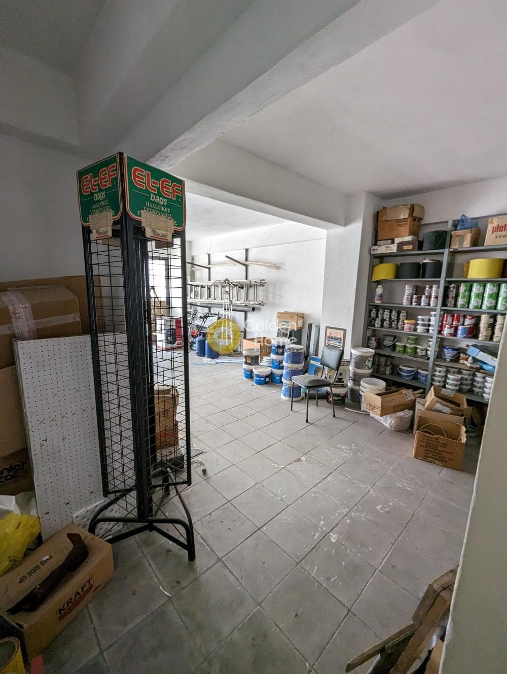 Retail Store in Chatzikiriakeio, Piraeus — Photo 8 of 10
