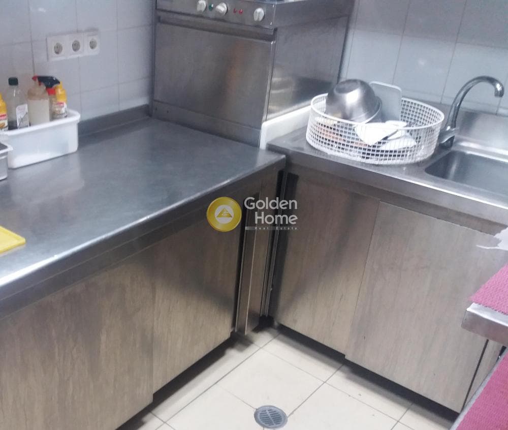 Κατάστημα στην Πλατεία Ελευθερίας, Κορυδαλλός — Φωτογραφία 4 από 5