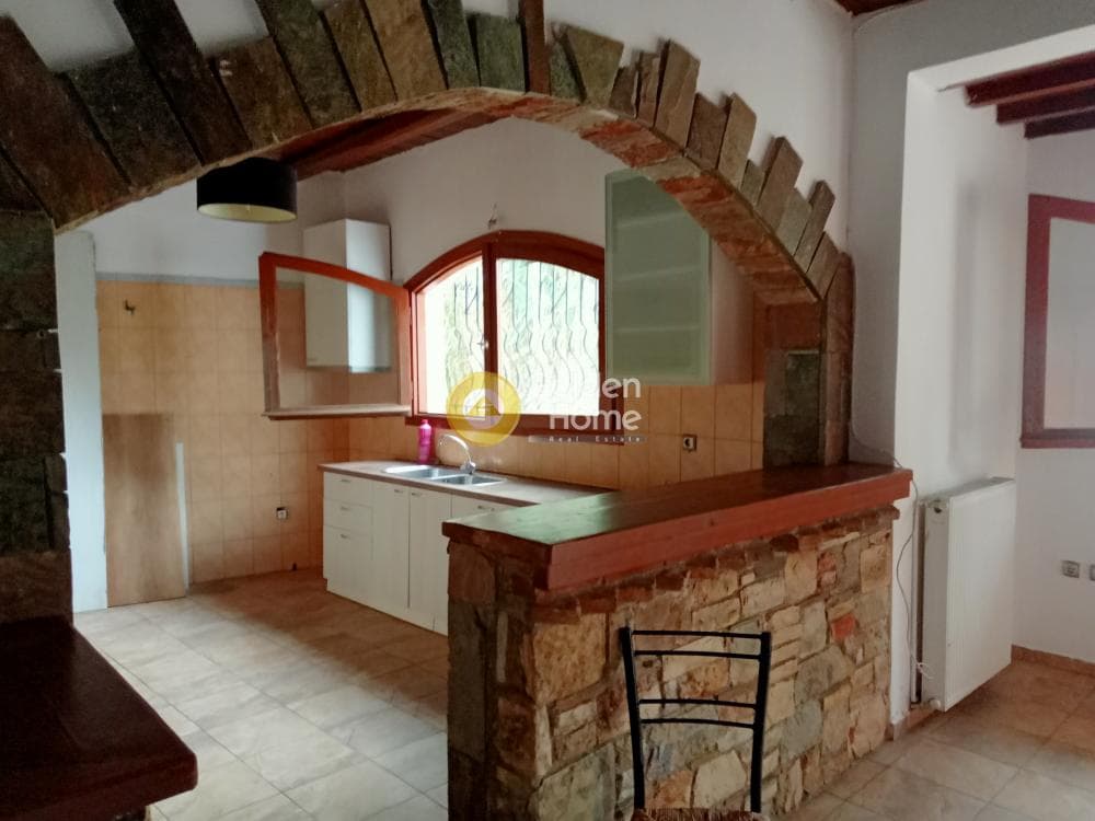 House in Kamariza, Lavrio — Photo 2 of 15