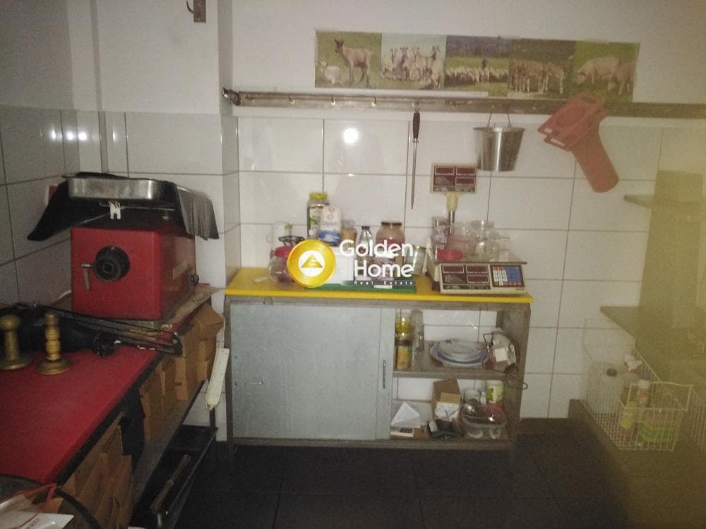 Retail Store in Kaminia, Piraeus — Photo 12 of 14