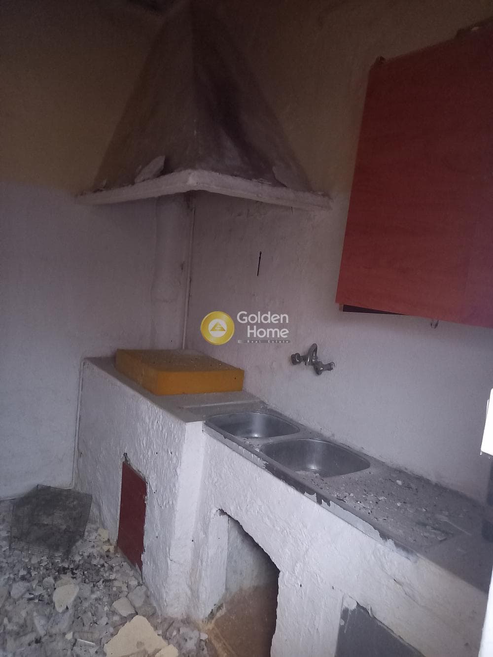 Building Plot in Agios Ioannis Chrisostomos, Nikaia — Photo 1 of 6