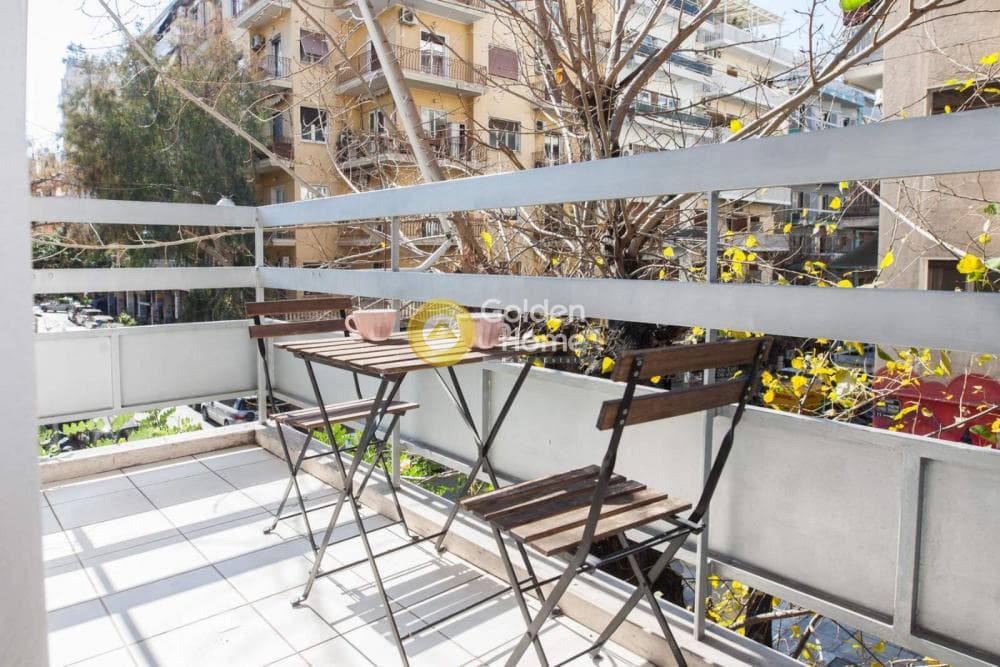 Διαμέρισμα στην Πλατεία Κάνιγγος, Εξάρχεια - Νεάπολη — Φωτογραφία 1 από 14