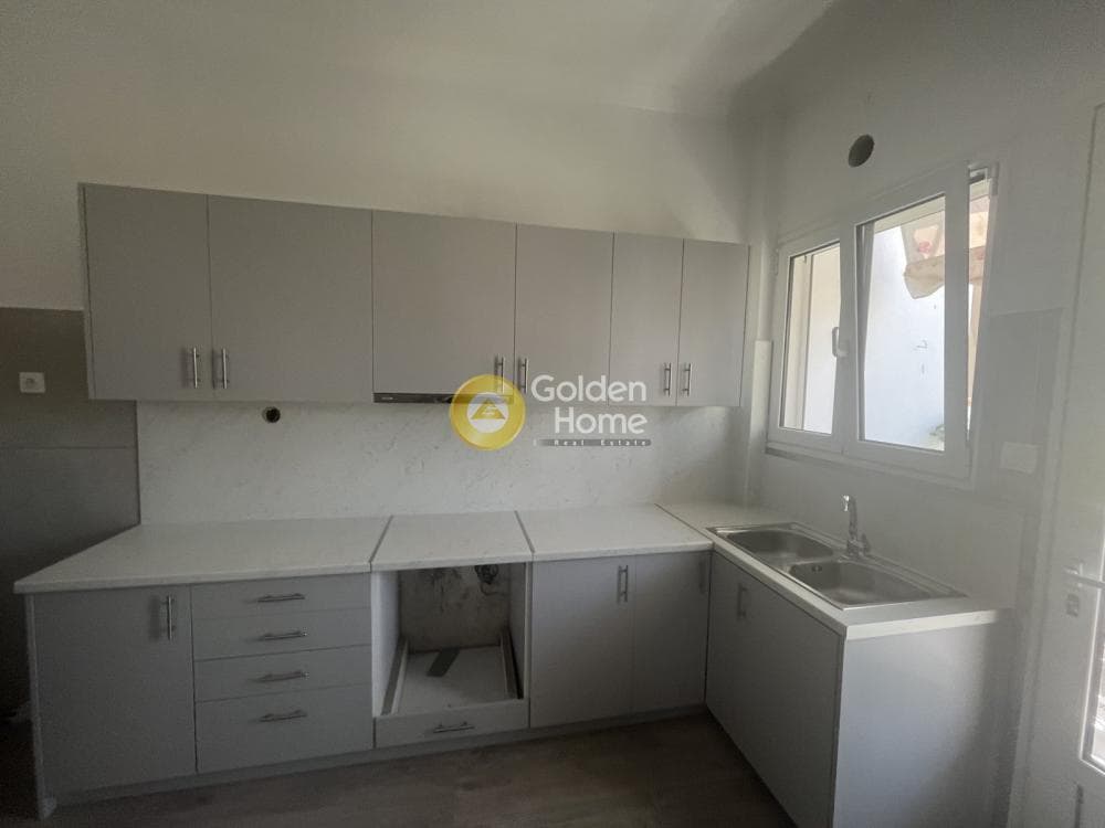 Apartment in Center, Argyroupoli — Photo 1 of 7