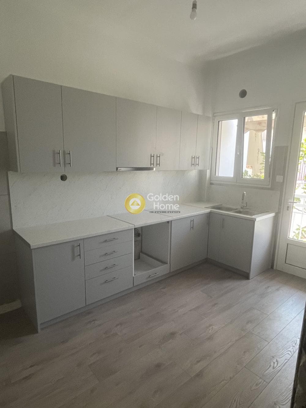 Apartment in Center, Argyroupoli — Photo 3 of 7