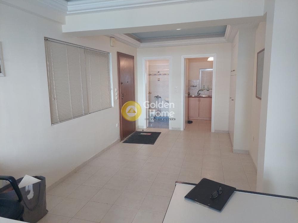 Apartment in Zoodochos Pigi, Vironas — Photo 2 of 8