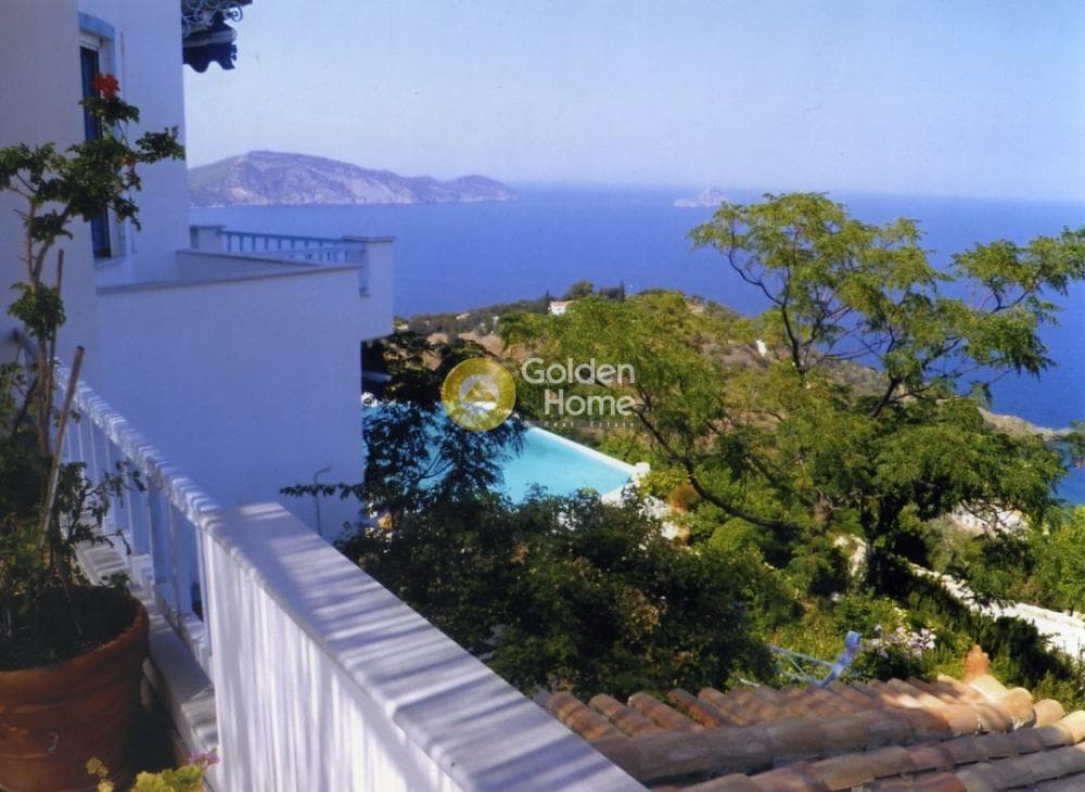 House in Saronida, Poros — Photo 8 of 29