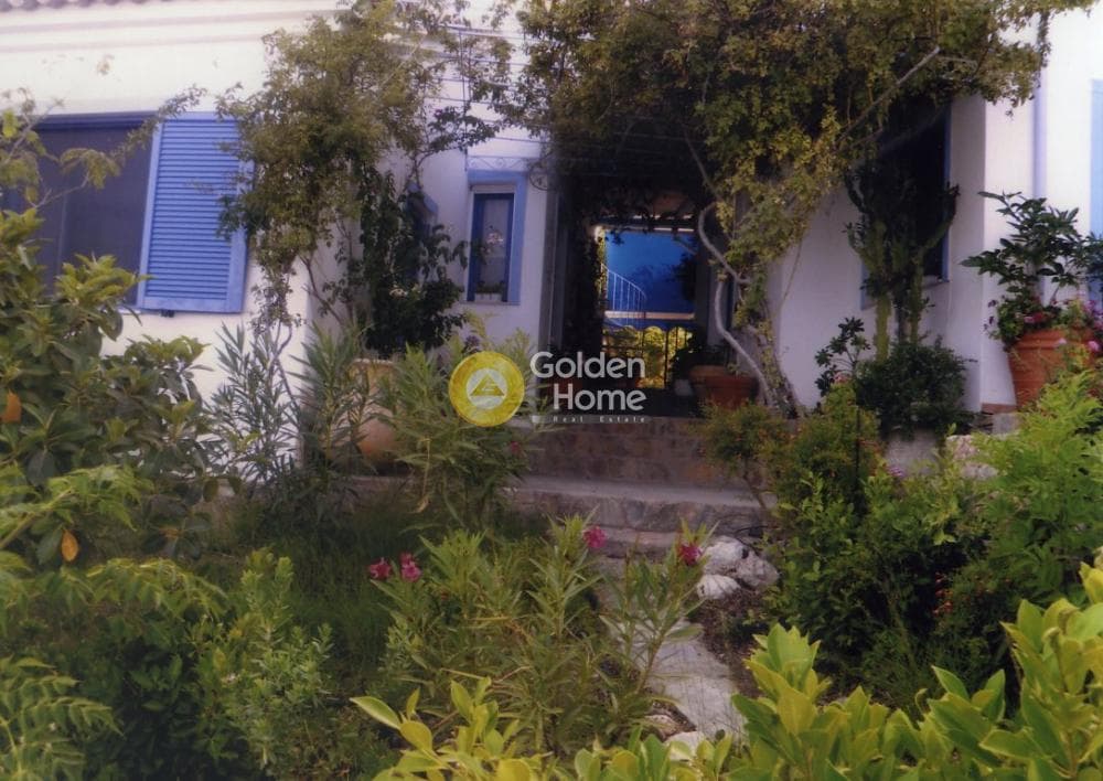 House in Saronida, Poros — Photo 10 of 29