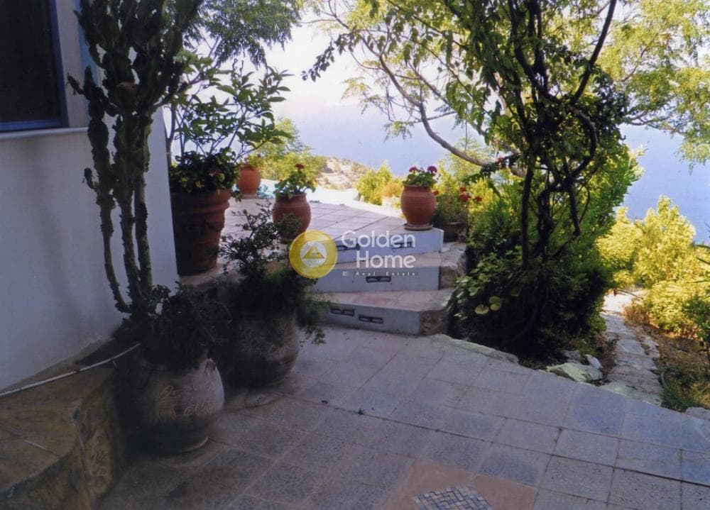 House in Saronida, Poros — Photo 16 of 29