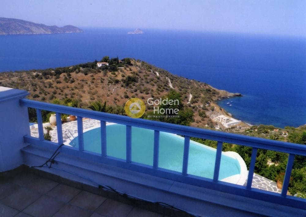 House in Saronida, Poros — Photo 14 of 29