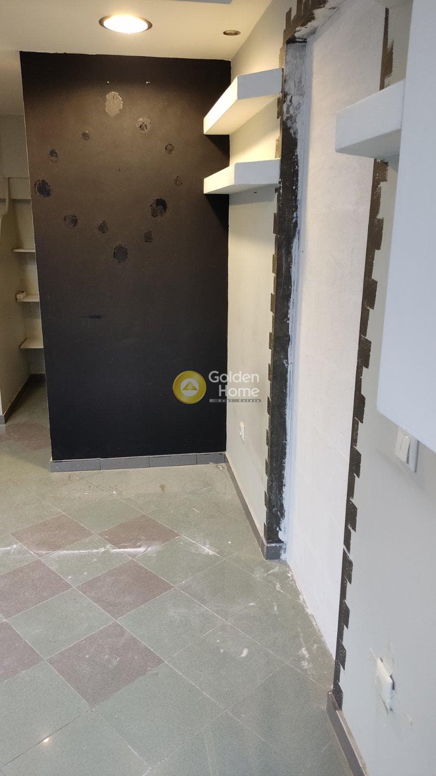 Retail Store in Lofos Finopoulou, Poligono - Tourkovounia — Photo 1 of 8