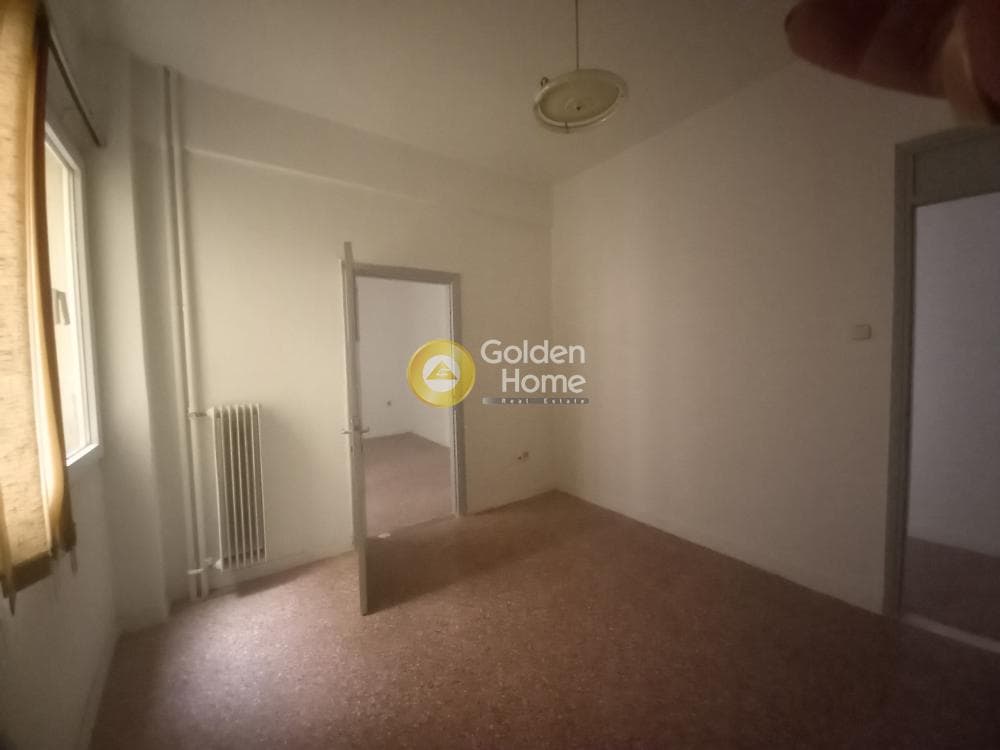 Office in Terpsithea, Piraeus — Photo 9 of 16