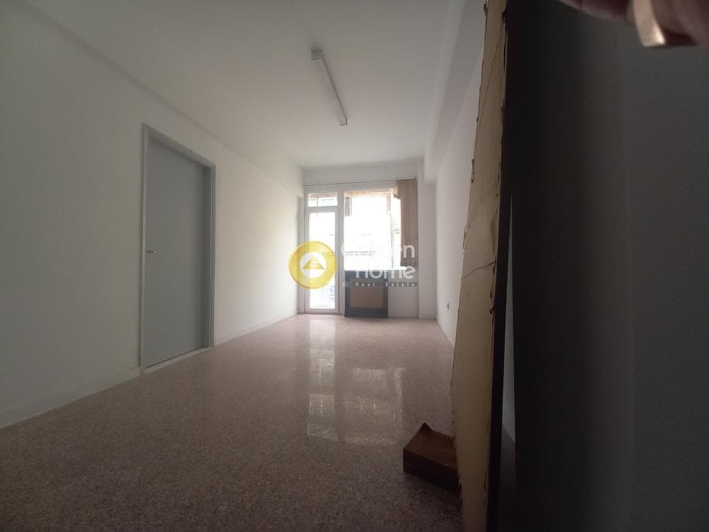 Office in Terpsithea, Piraeus — Photo 15 of 16