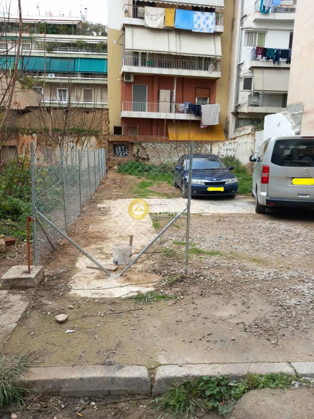 Οικόπεδο στην Ακαδημία Πλάτωνος, Κολωνός - Κολοκυνθούς