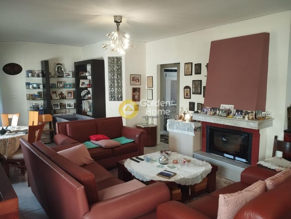 Apartment in Kato Halandri, Chalandri — Photo 2 of 13