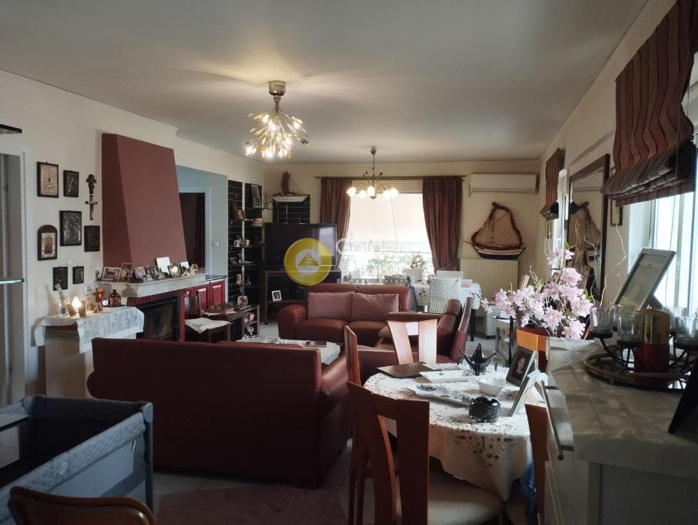 Apartment in Kato Halandri, Chalandri — Photo 1 of 13