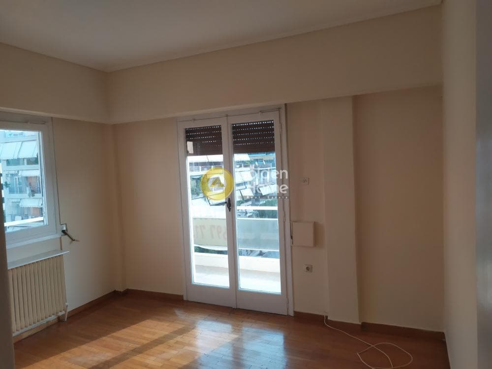 Apartment in Amfithea, Palaio Faliro — Photo 1 of 7