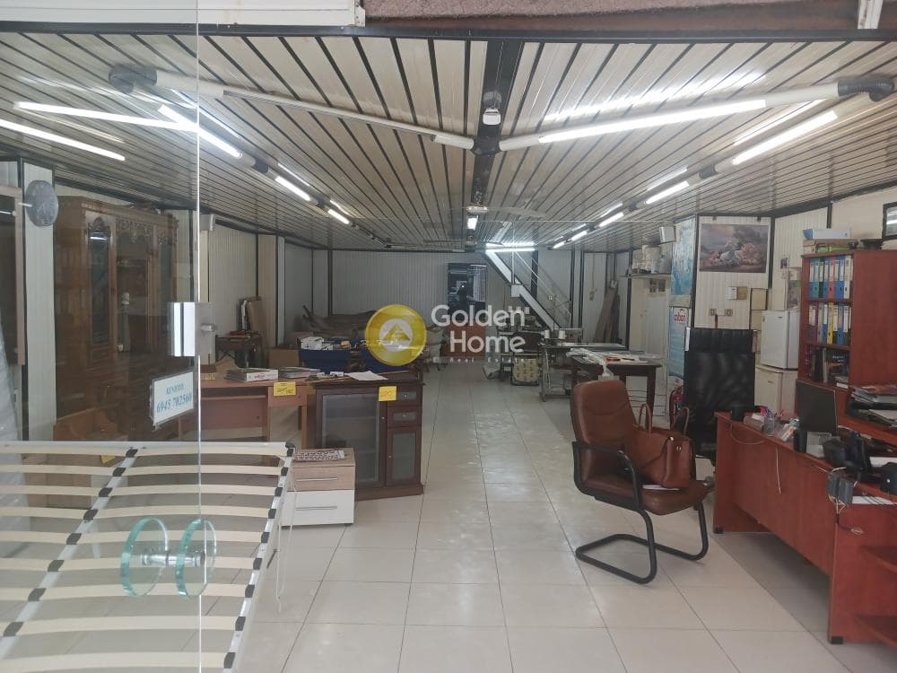Retail Store in Center, Dafni — Photo 1 of 8