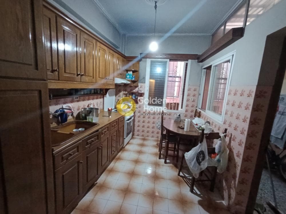 Apartment in Agios Ioannis Chrisostomos, Nikaia — Photo 1 of 4