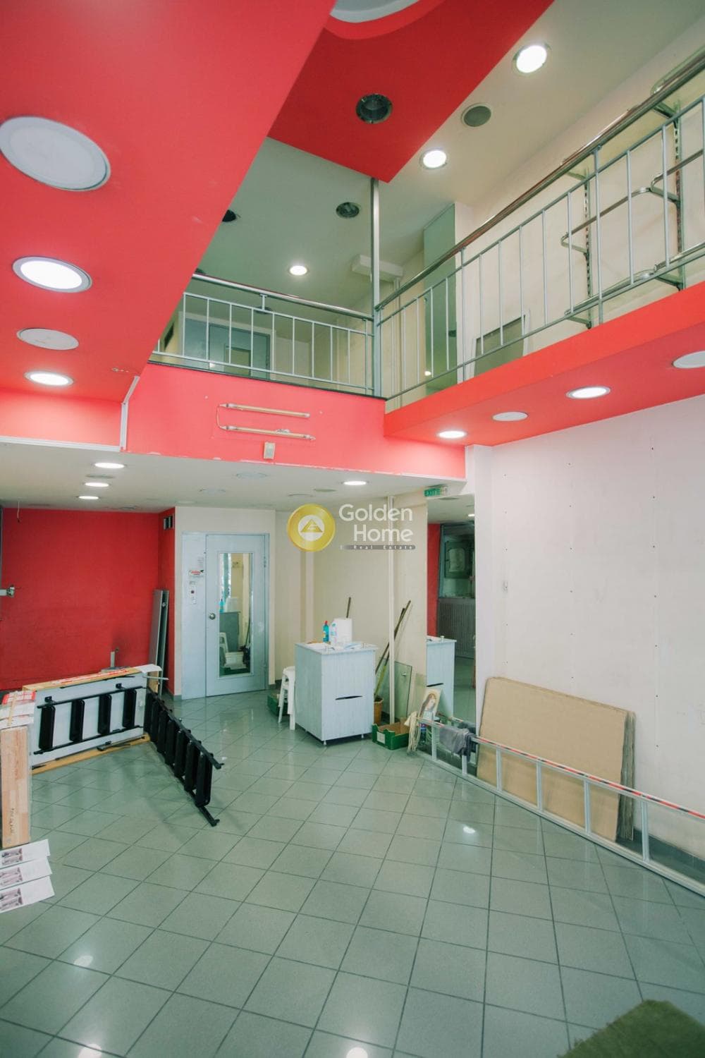 Retail Store in Ipsila Alonia, Patra — Photo 1 of 14