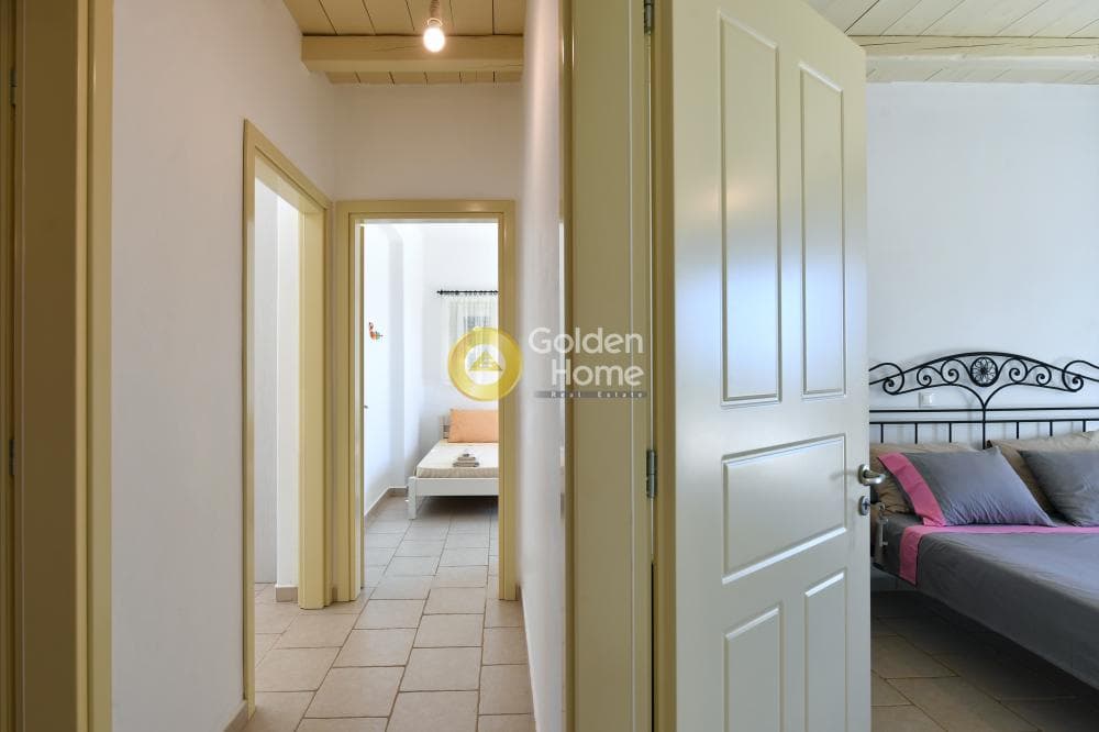 House in Kamari, Paros — Photo 15 of 38