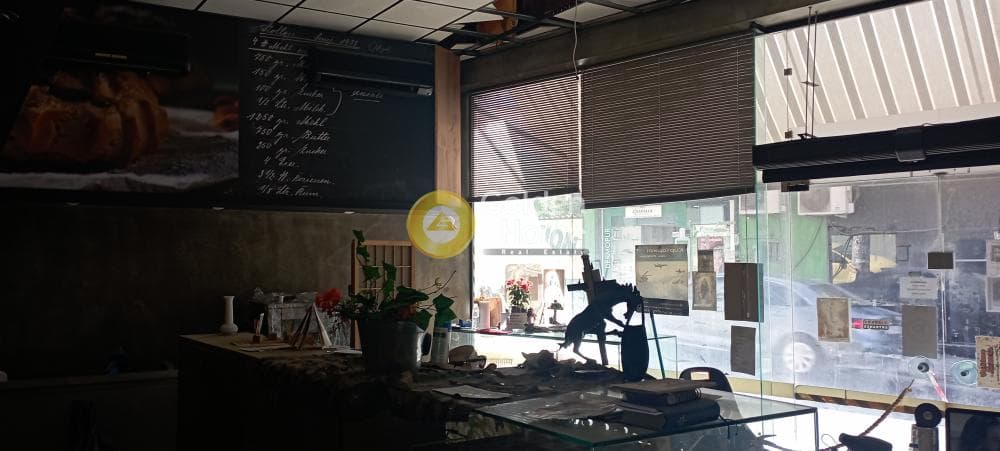 Retail Store in Palaio Irakleio, Lykovrisi — Photo 13 of 17