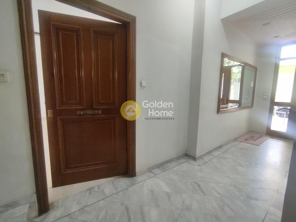 Apartment in Agios Ioannis Chrisostomos, Nikaia — Photo 2 of 20