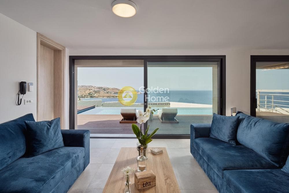 House in Mikrolimano, Lavrio — Photo 13 of 17