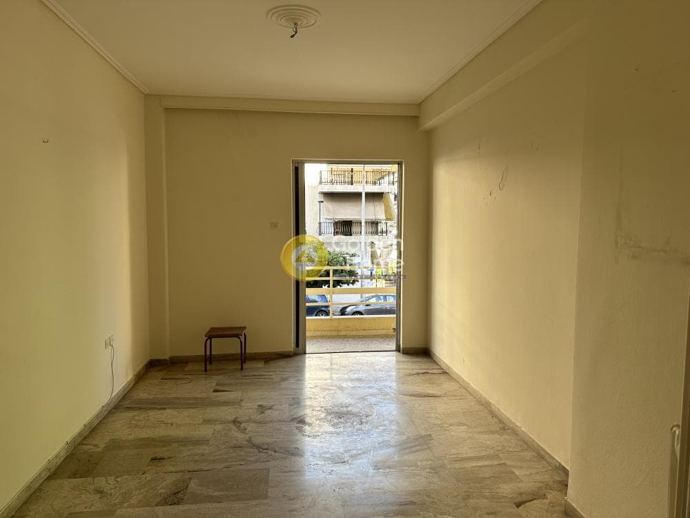 Apartment in Pigada, Piraeus — Photo 1 of 13