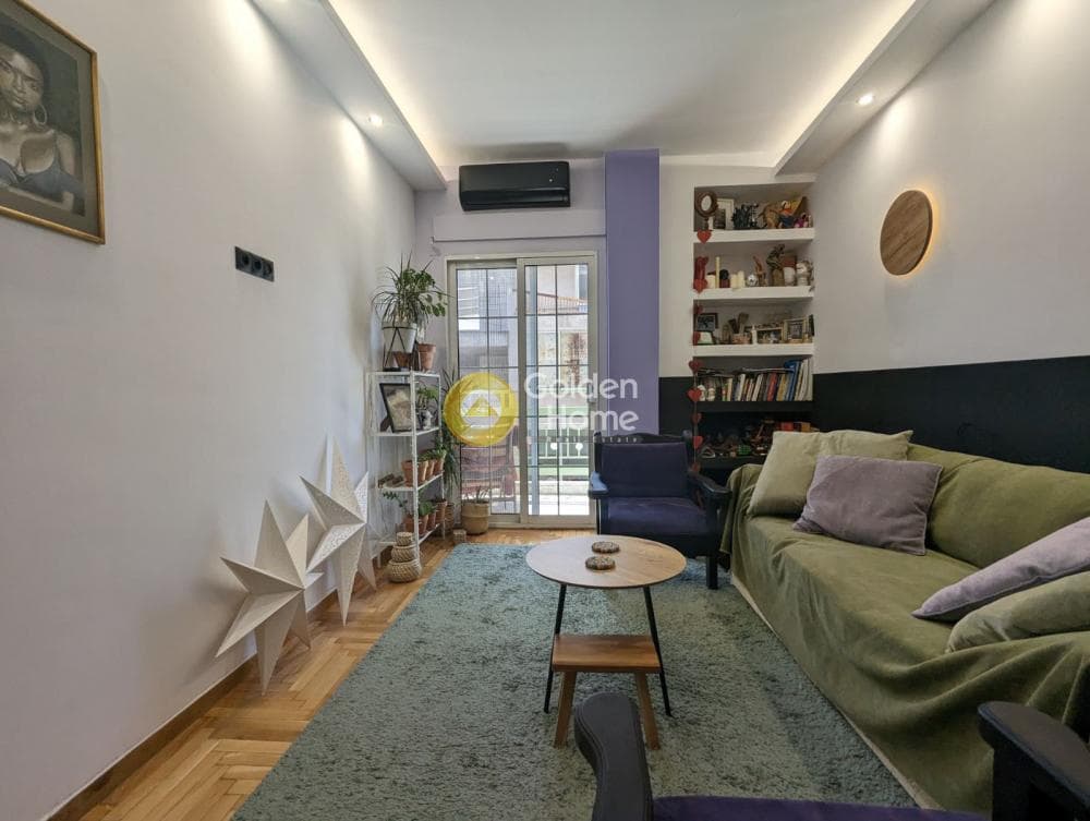 Apartment in Plateia Vathis, Kentro — Photo 2 of 21