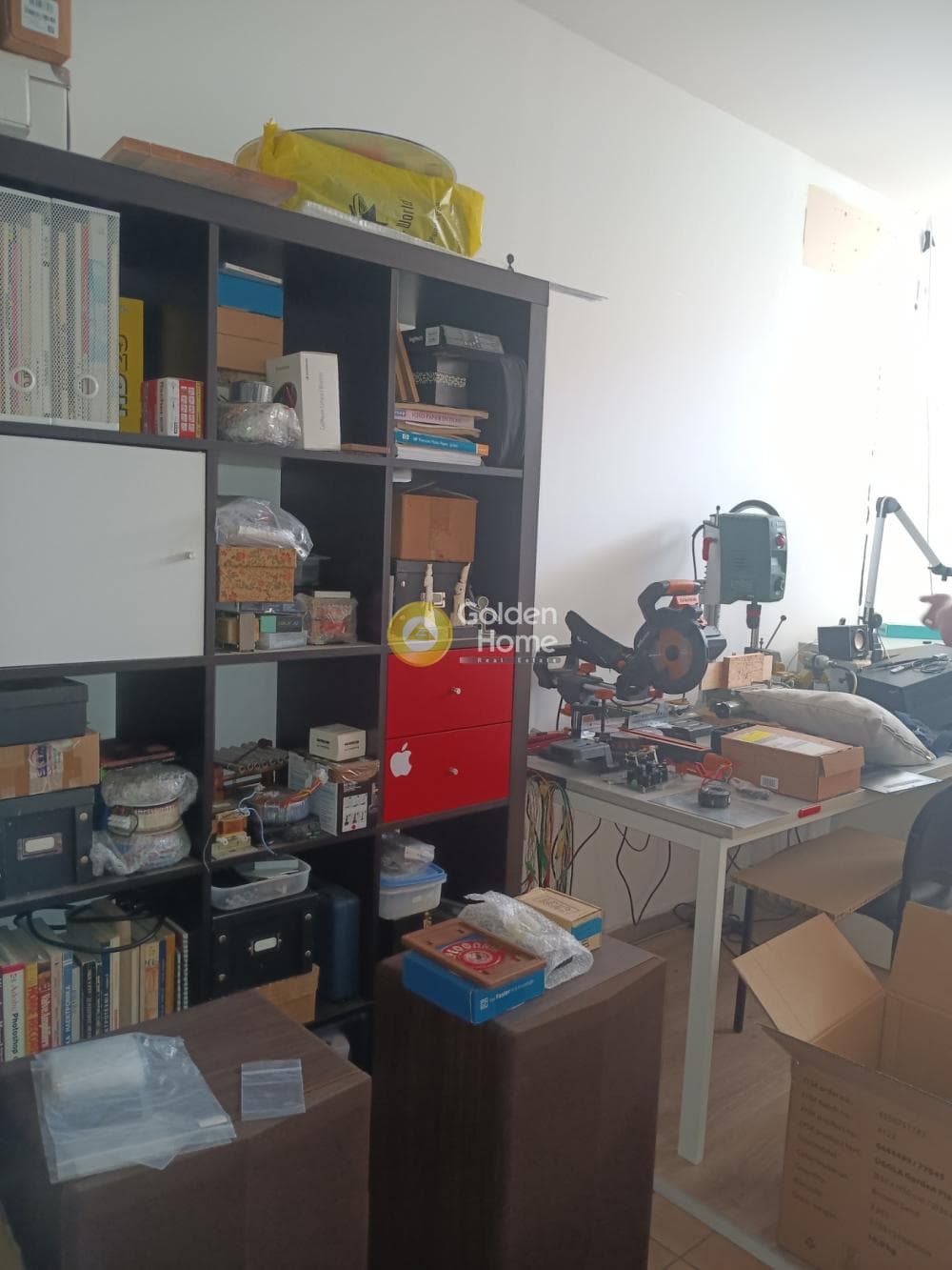 Retail Store in Plateia Davaki, Kalithea — Photo 9 of 12