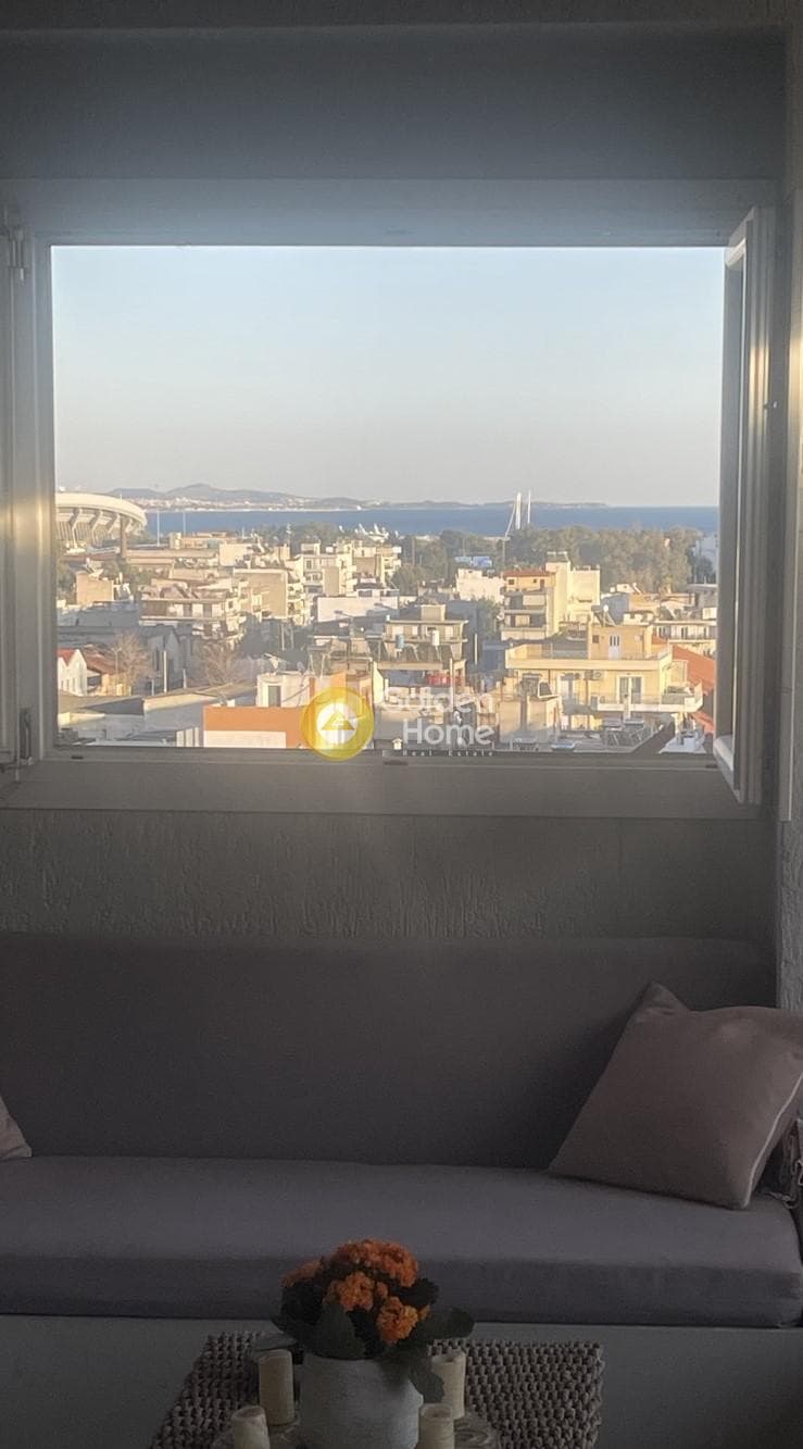 Apartment in Kaminia, Piraeus — Photo 2 of 19
