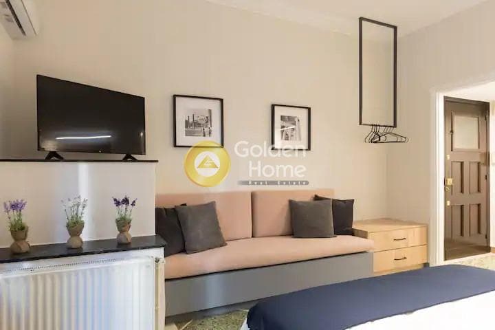 Apartment in Mouseio, Exarchia - Neapoli — Photo 1 of 13
